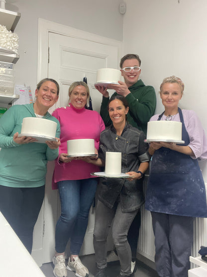 PERFECT CAKE FOUNDATIONS ROUND CAKE DECORATING CLASS SCOTLAND IN PERSON  - SATURDAY 16TH SEPTEMBER